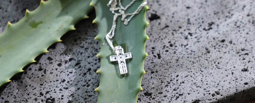 Silver Pendant / Dije de cruz plata .925