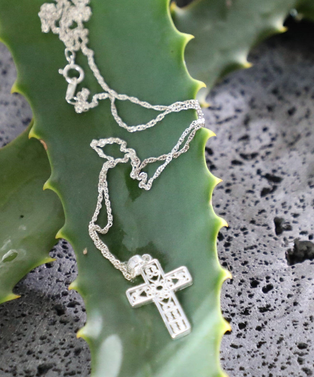 Silver Pendant / Dije de cruz plata .925