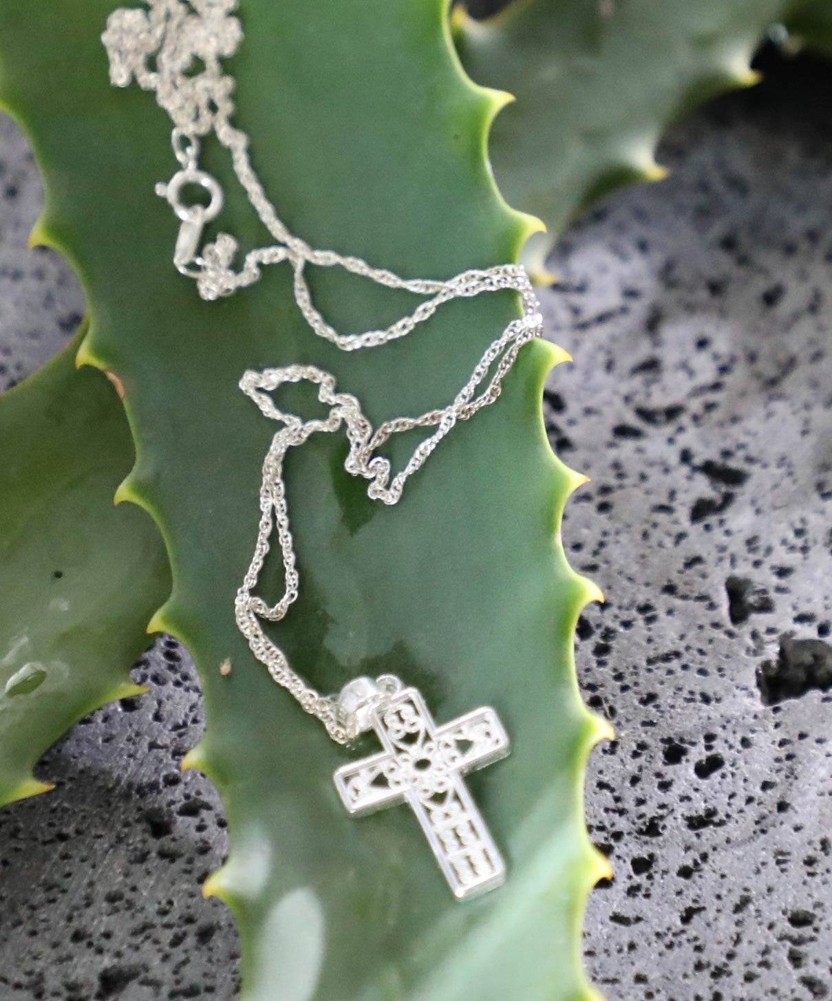 Silver Pendant / Dije de cruz plata .925