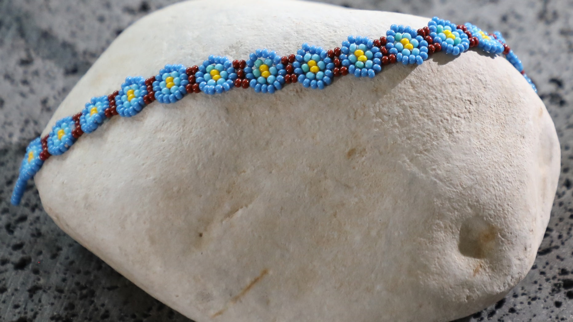 Pulsera Huichol de cuentas