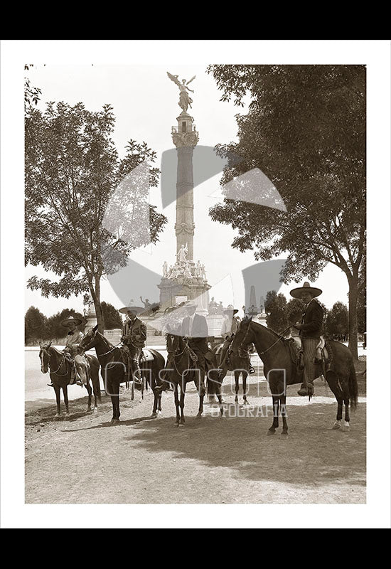 PHOTO / FOTOGRAFÍA - ÁNGEL INDEPENDENCIA Y CHARROS