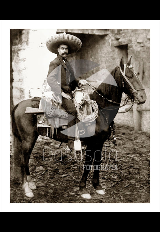 PHOTO / FOTOGRAFÍA  - GRAL EMILIANO ZAPATA A CABALLO