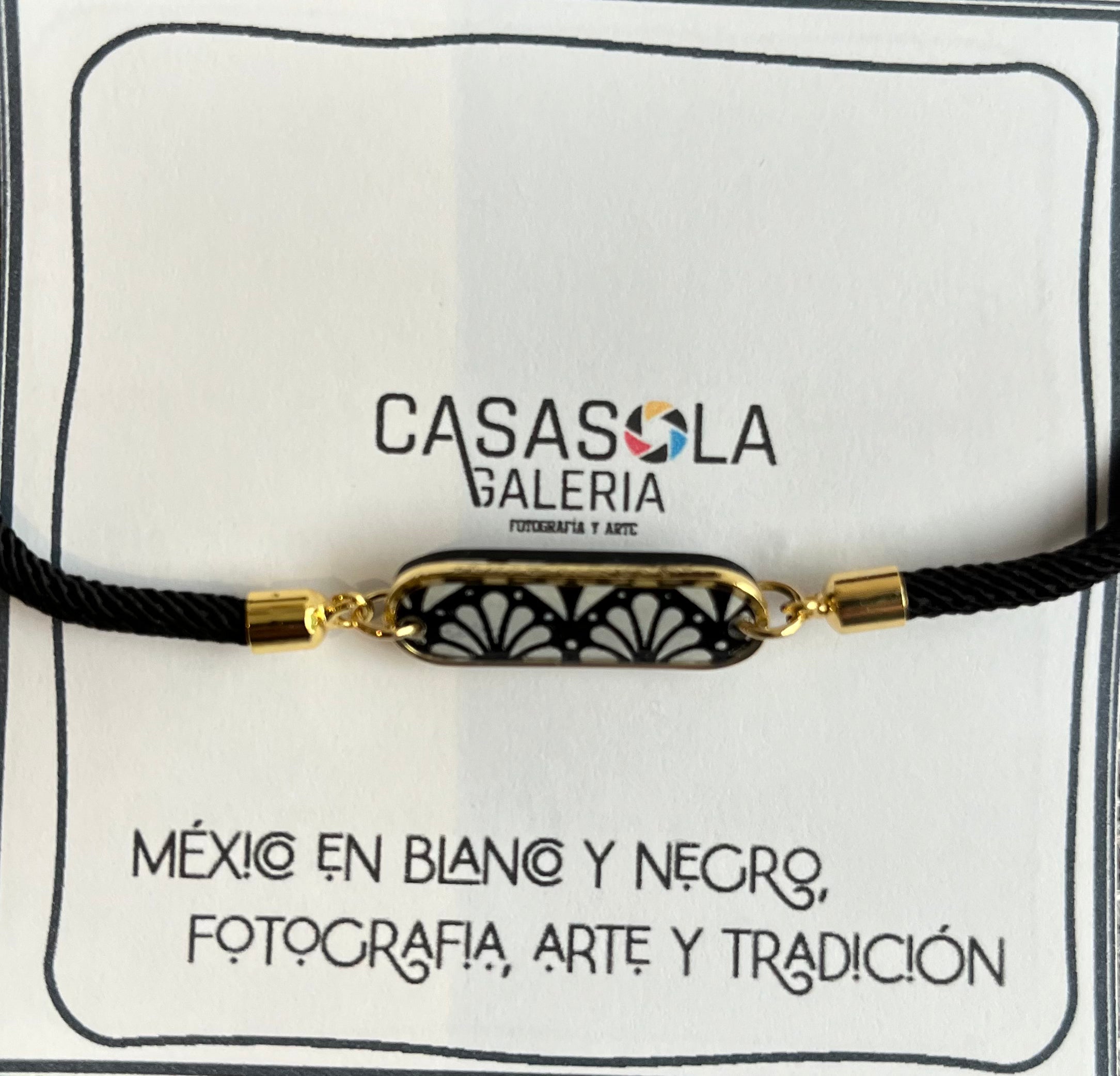 Pulsera de acero inoxidable con baño de oro