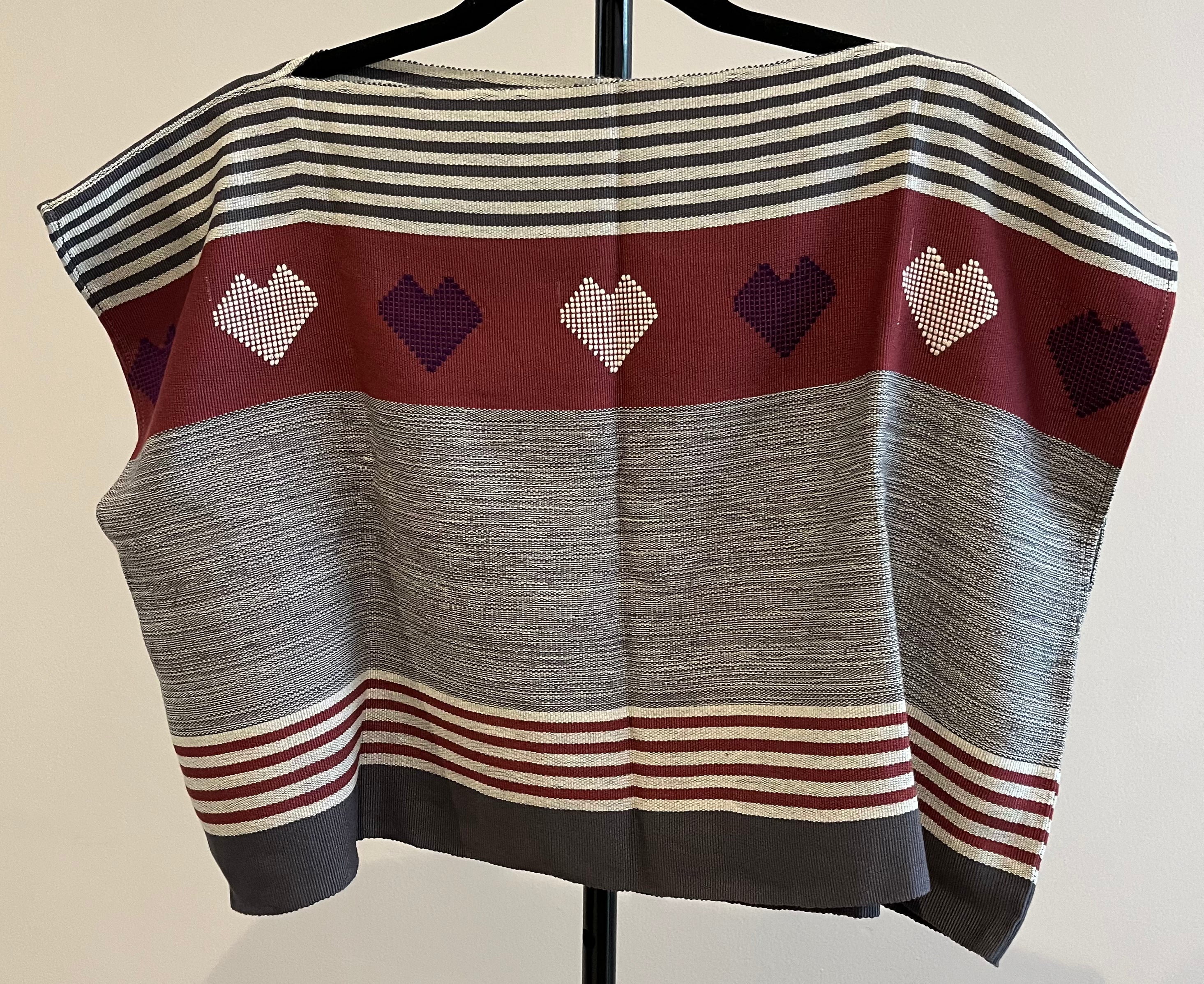 Blusa elaborada en telar de cintura