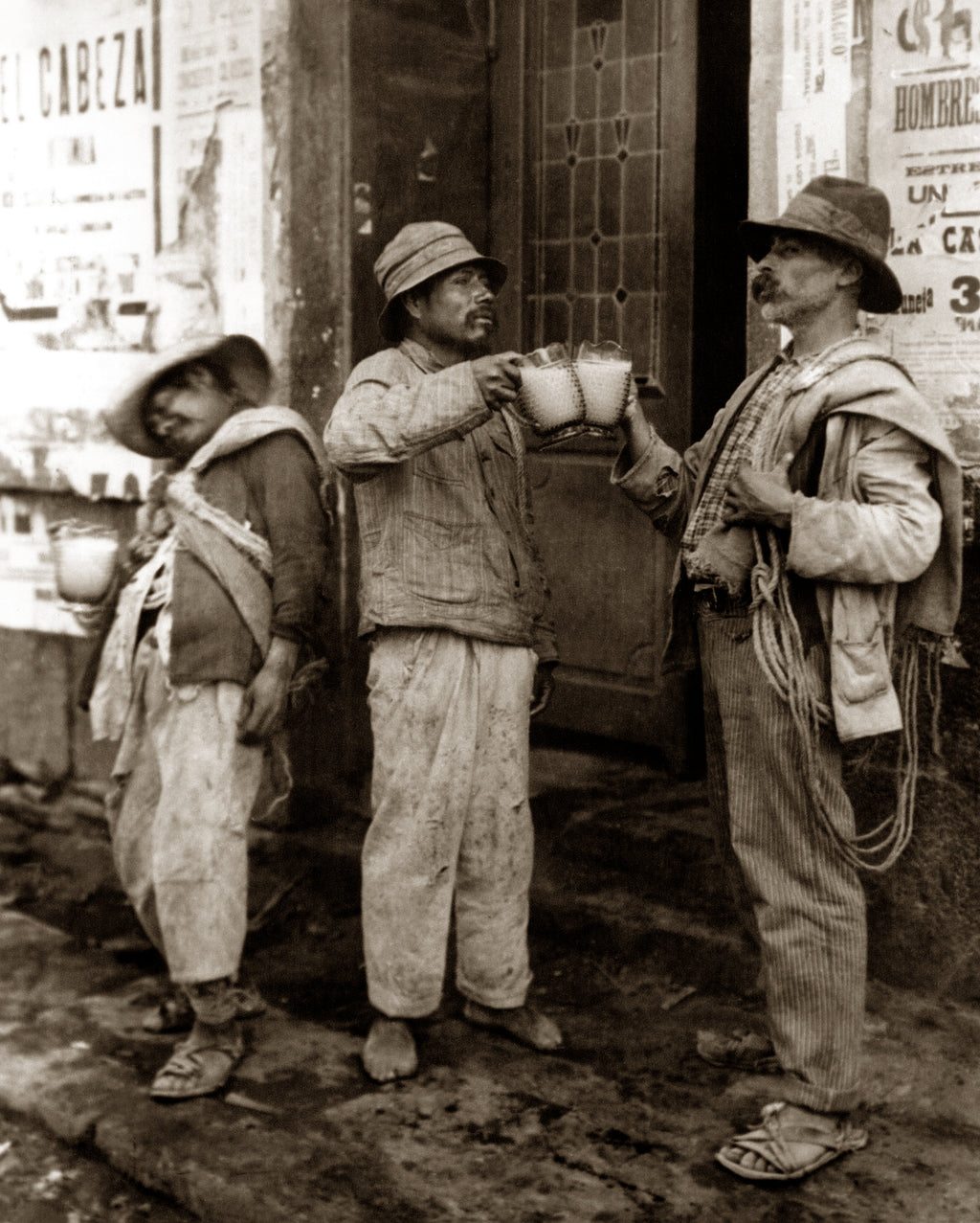 FOTOGRAFÍA AGUSTÍN VÍCTOR CASASOLA - HUGO BREHME 28X 35 cm.