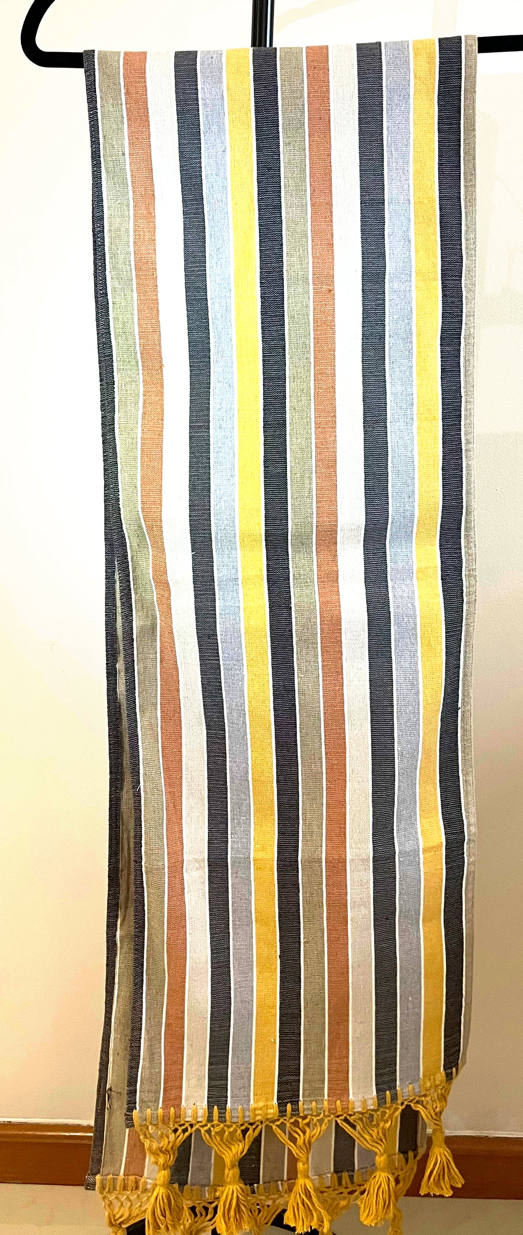 Camino de mes rayas cafés